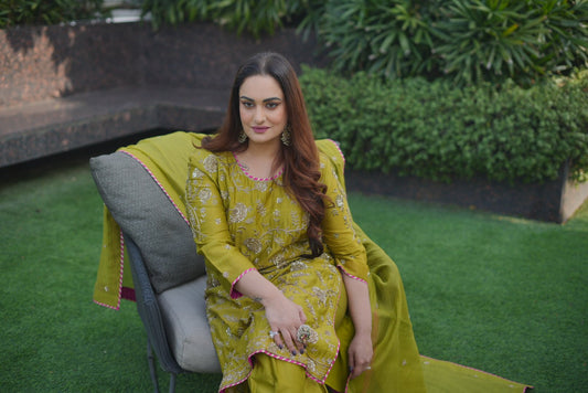 Mehendi Green Kurta Set - Anuradha Grewal